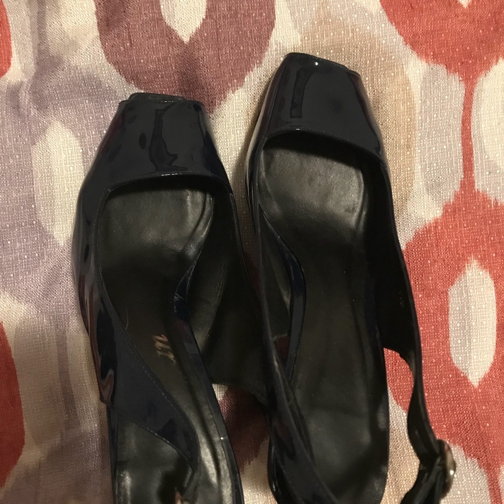 Delman navy shoes